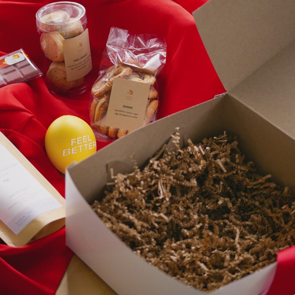 "Cheers!" Gift Box 🍁