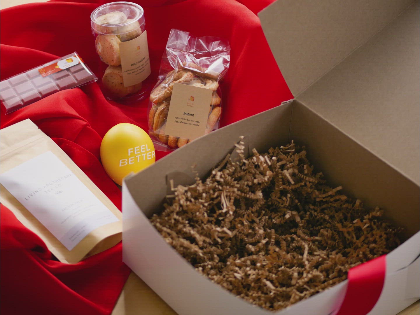 "Cheers!" Gift Box 🍁